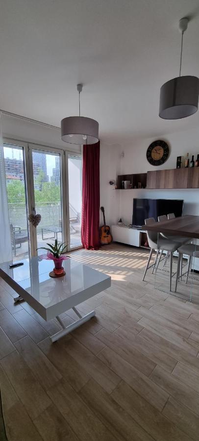 La Maison De Florina Milánó Kültér fotó